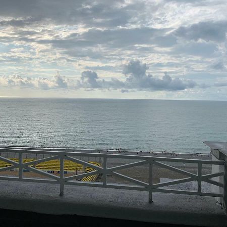 Tg Apartment Sea View Batumi Exteriör bild