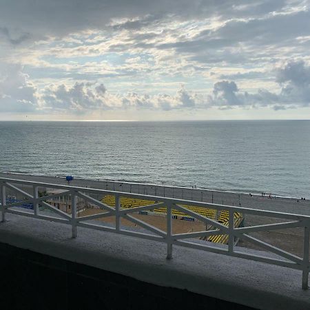 Tg Apartment Sea View Batumi Exteriör bild