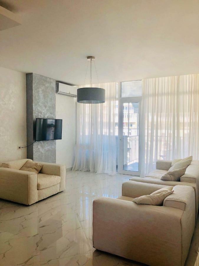 Tg Apartment Sea View Batumi Exteriör bild