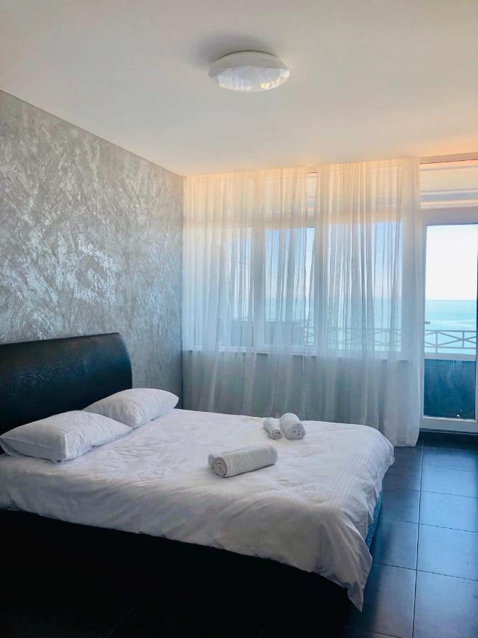 Tg Apartment Sea View Batumi Exteriör bild
