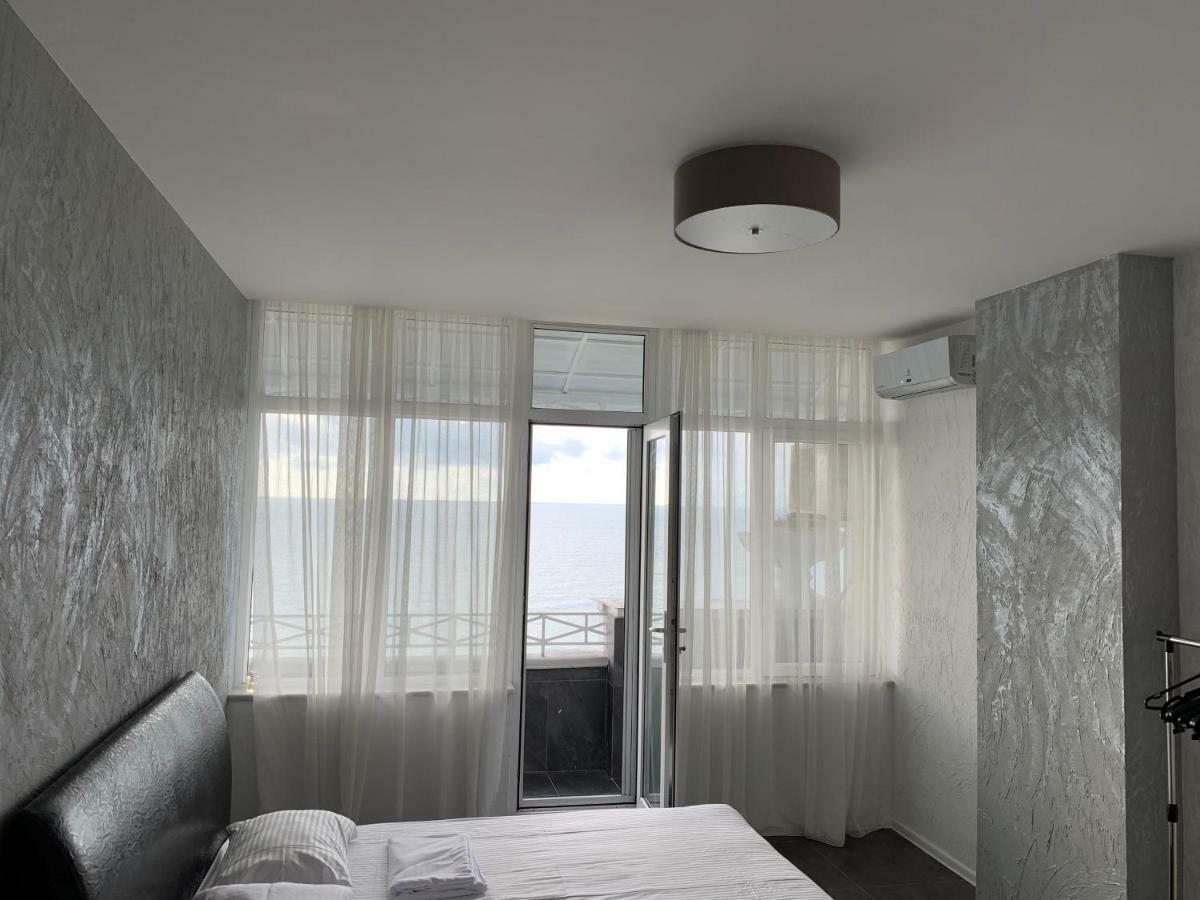 Tg Apartment Sea View Batumi Exteriör bild